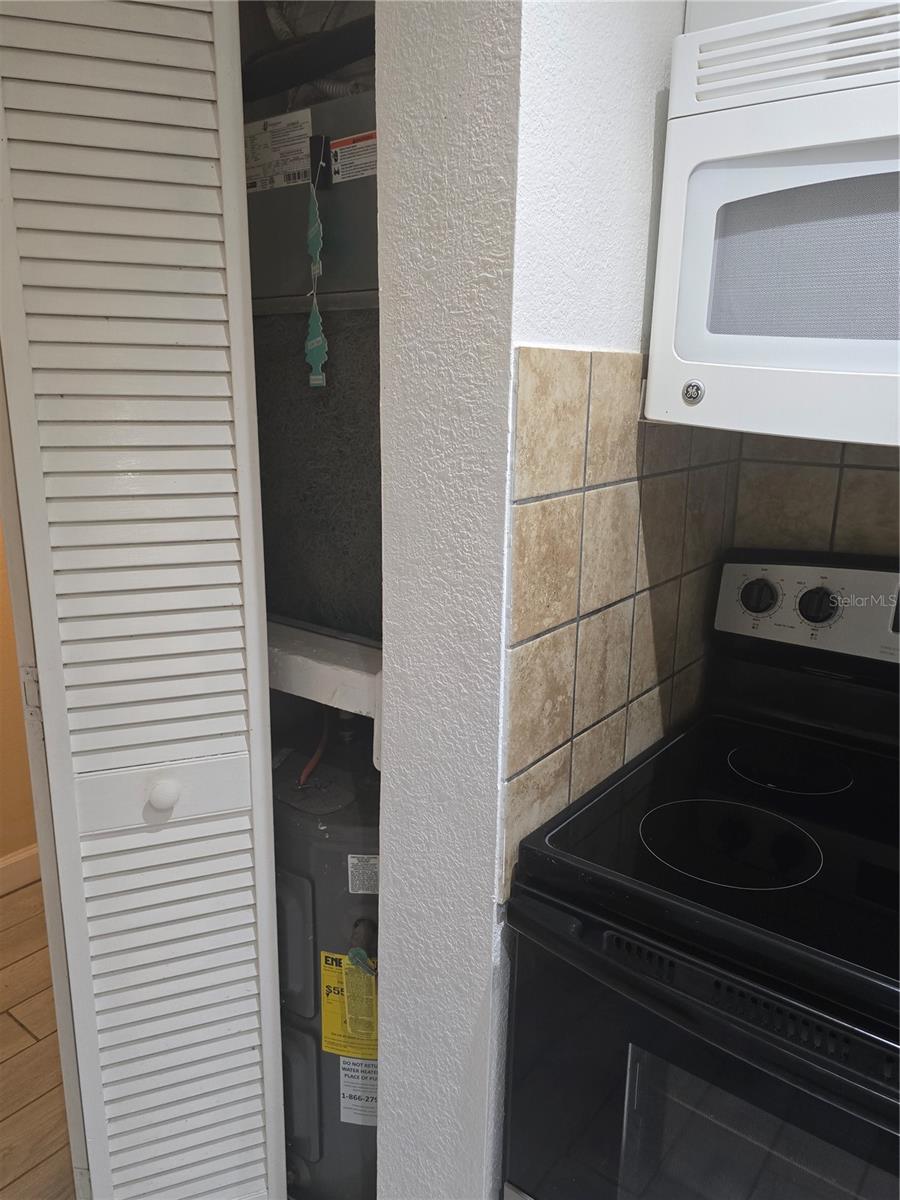 Image 7 of 22 For 7146 Bank Drive 7146