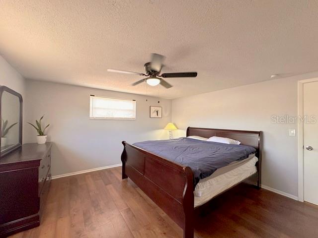 Listing photo id 9 for 7924 Halsey Drive