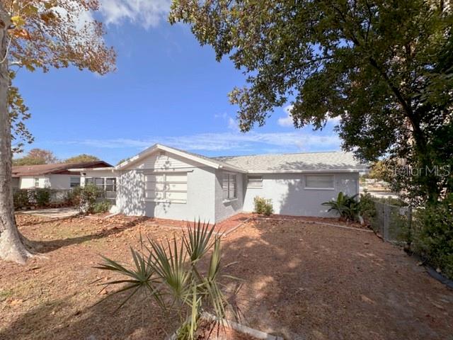 Listing photo id 22 for 7924 Halsey Drive