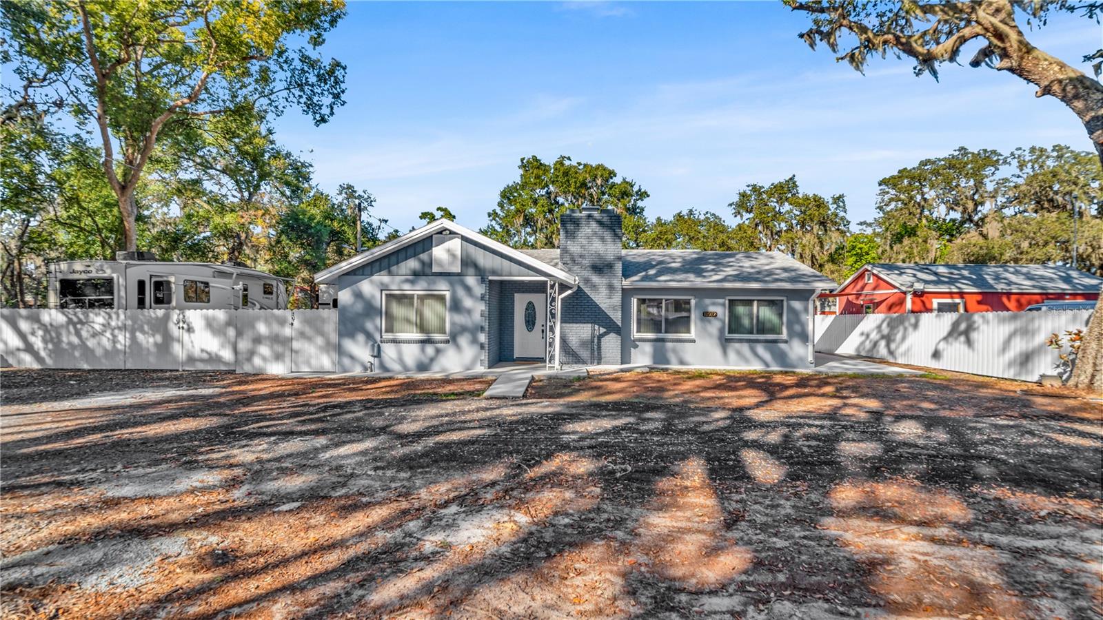 Image 16 of 29 For 11912 Mcmullen Loop