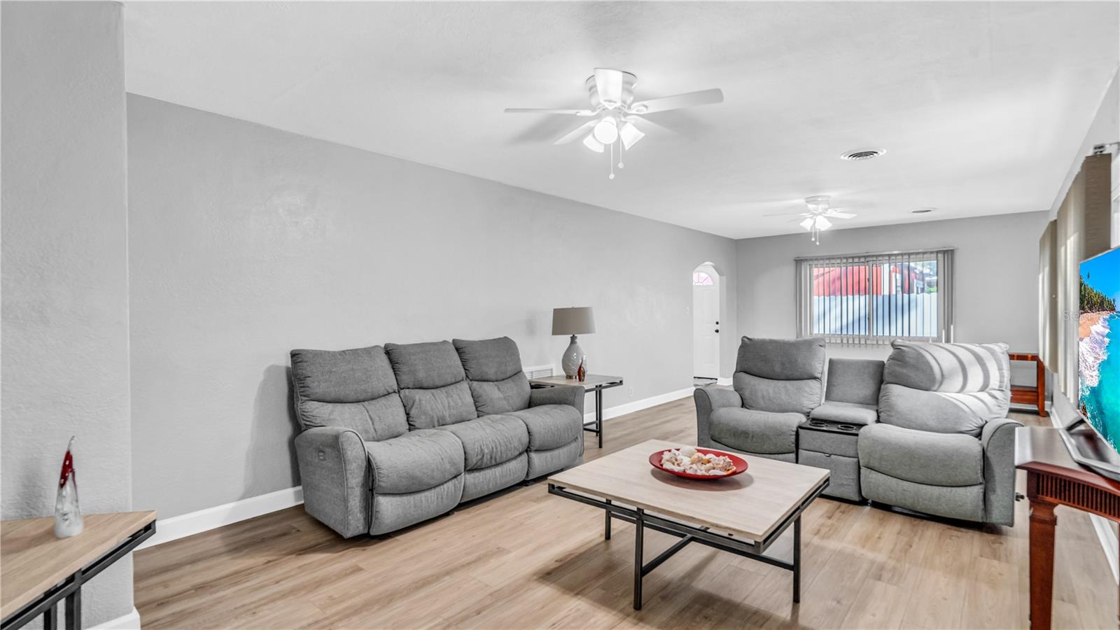 Image 2 of 29 For 11912 Mcmullen Loop