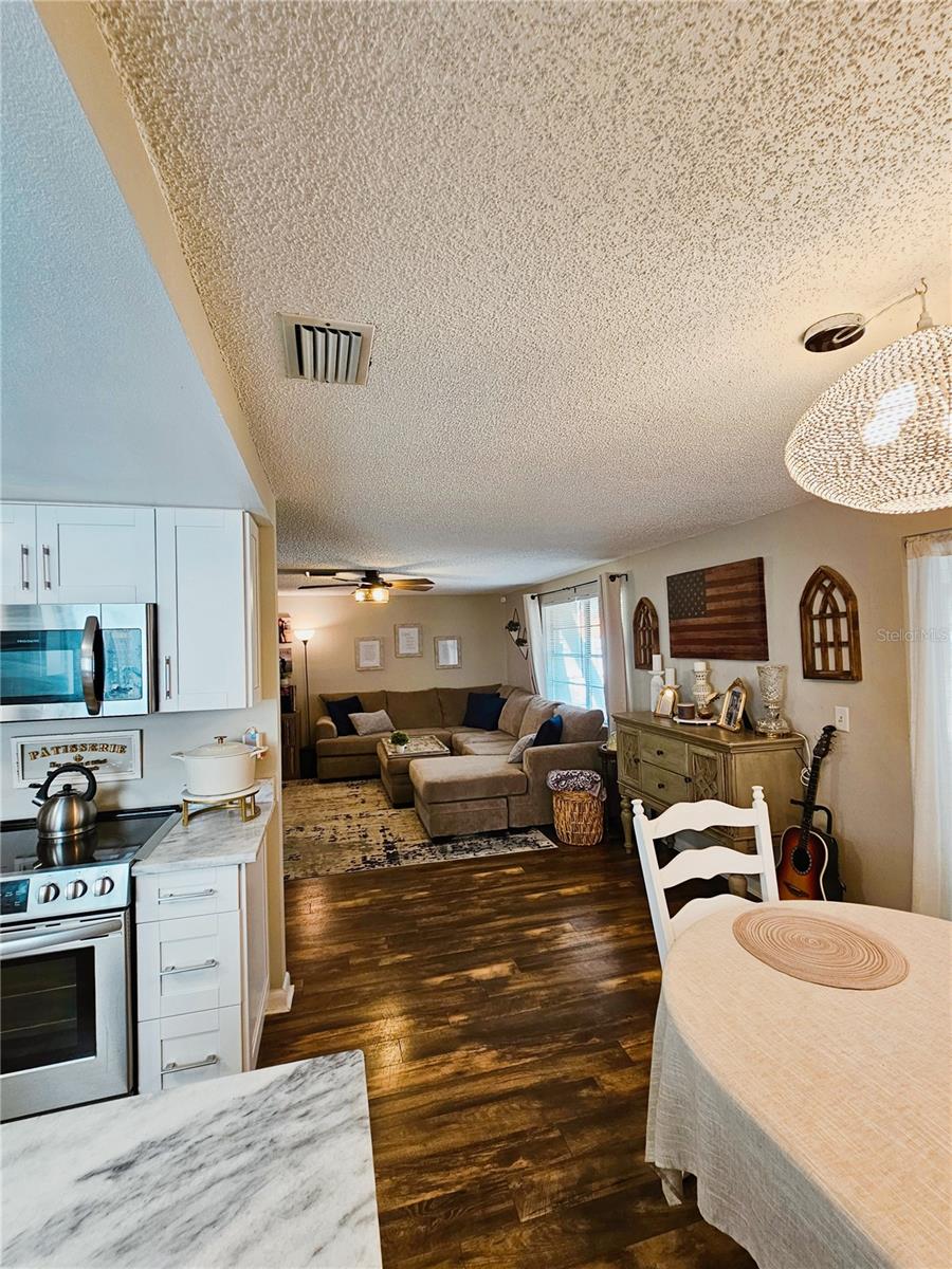 Image 15 of 31 For 7366 Monterey Boulevard