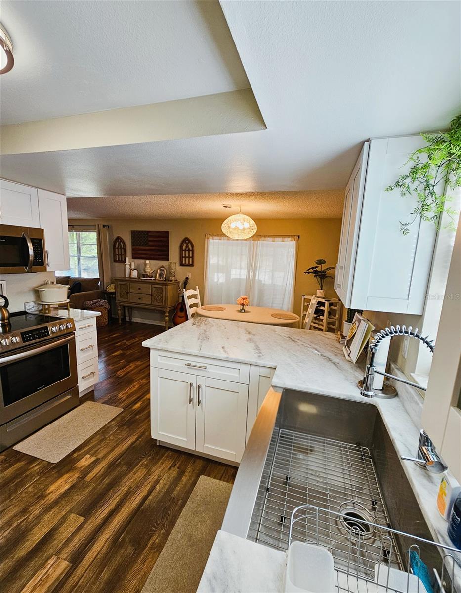 Image 9 of 31 For 7366 Monterey Boulevard