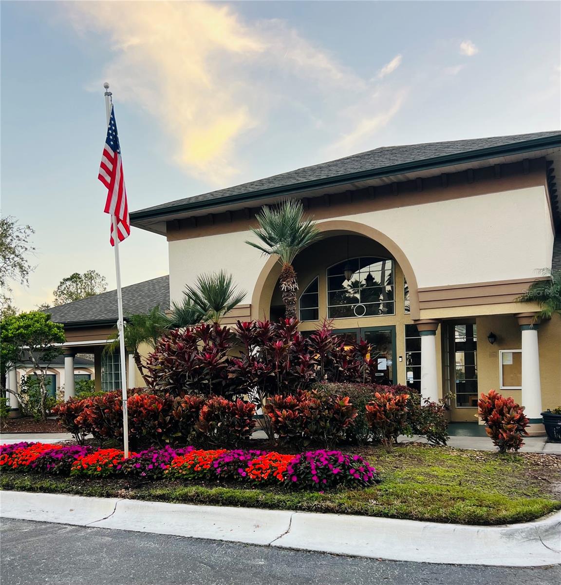 Image 2 of 20 For 17112 Carrington Park Drive 933