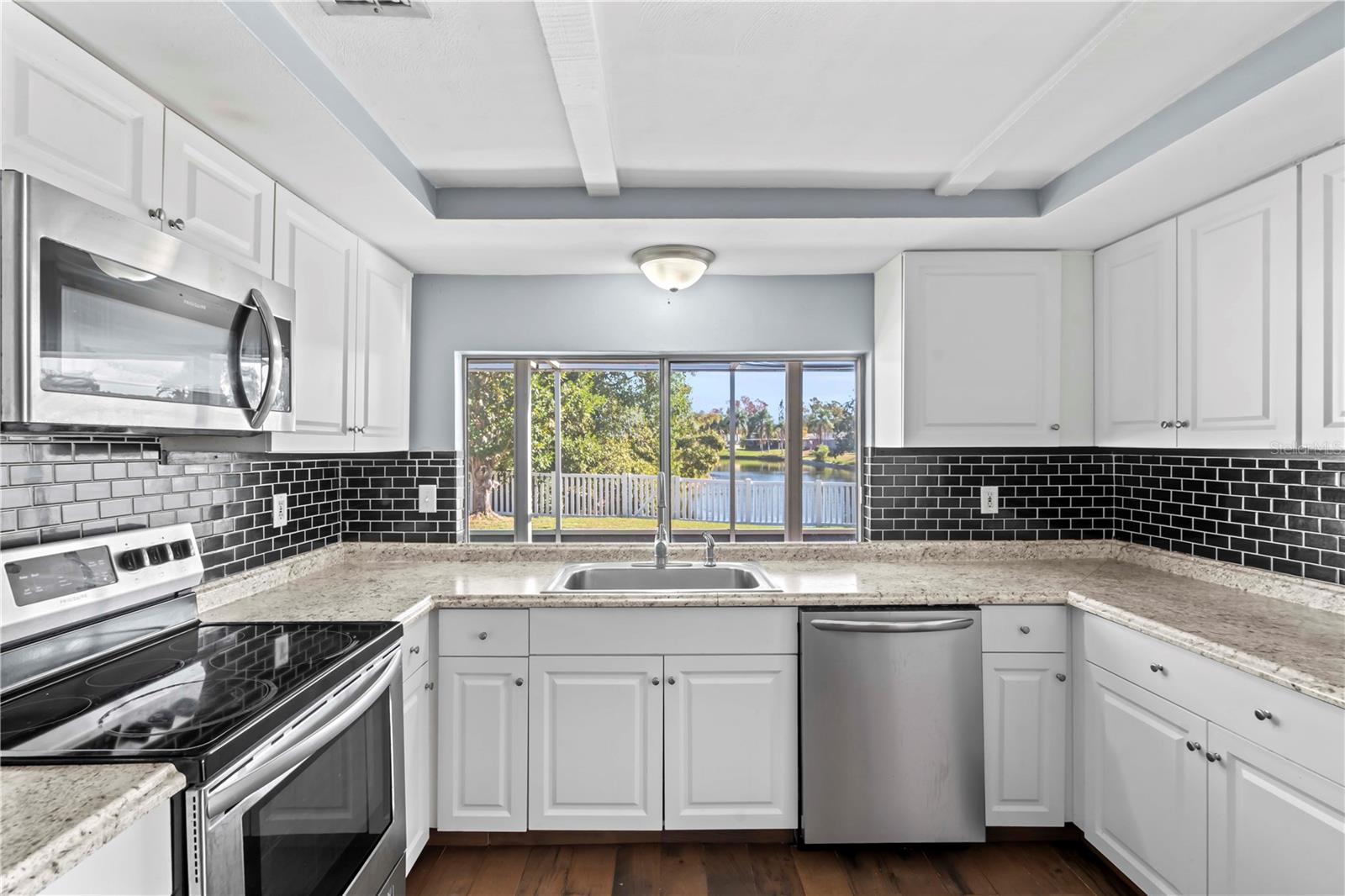 Image 4 of 33 For 3406 Overland Drive