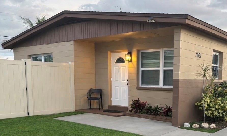 Details for 7661 18th Way N 1, ST PETERSBURG, FL 33702
