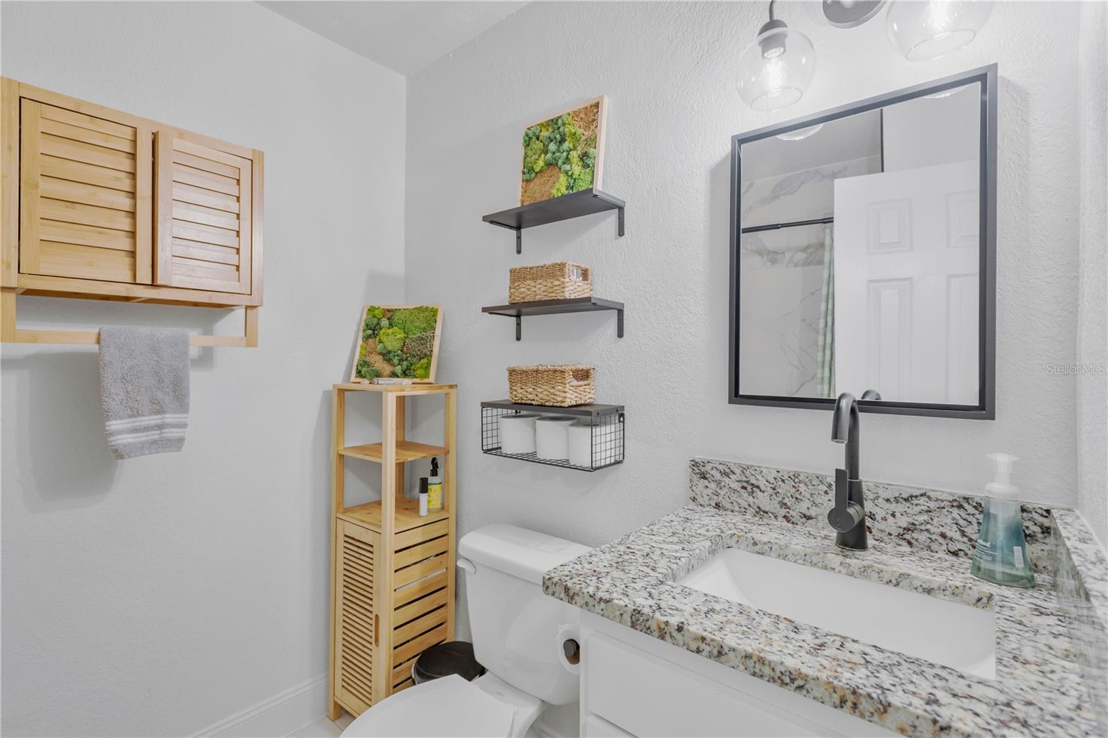 Image 11 of 39 For 6890 80th Avenue N