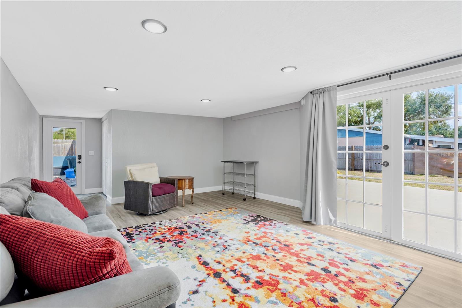 Image 18 of 39 For 6890 80th Avenue N