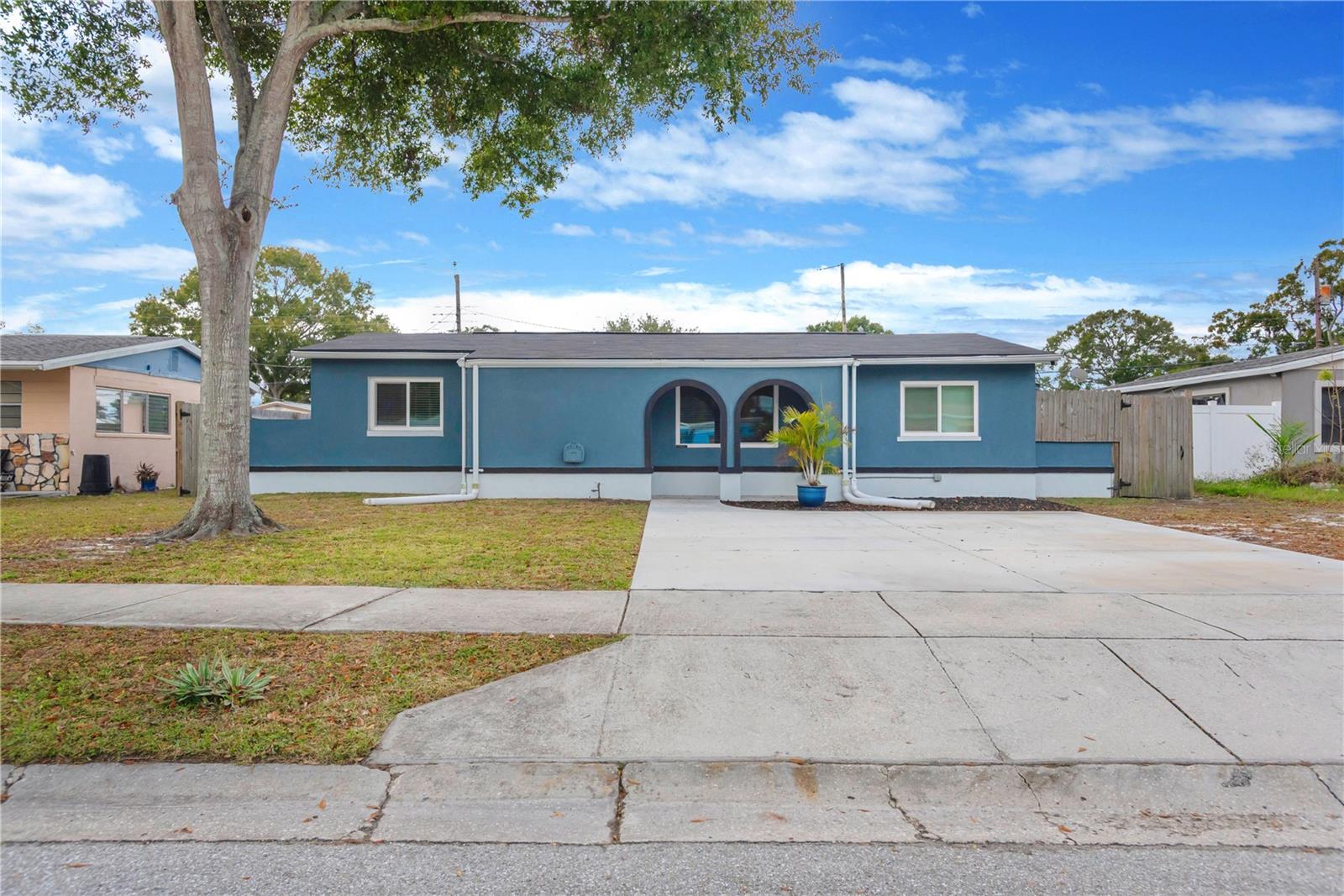 Image 23 of 39 For 6890 80th Avenue N