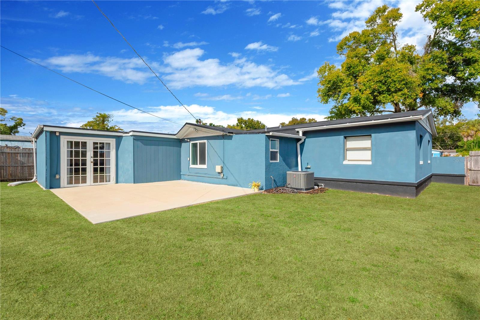 Image 32 of 39 For 6890 80th Avenue N