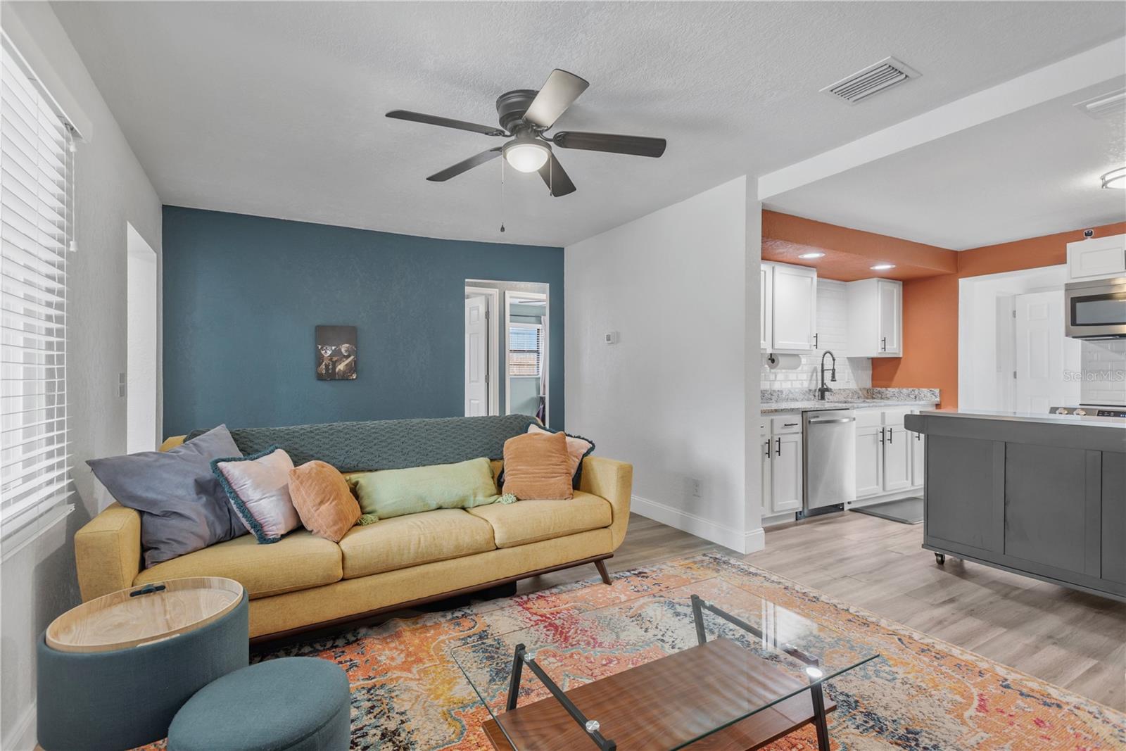 Image 5 of 39 For 6890 80th Avenue N