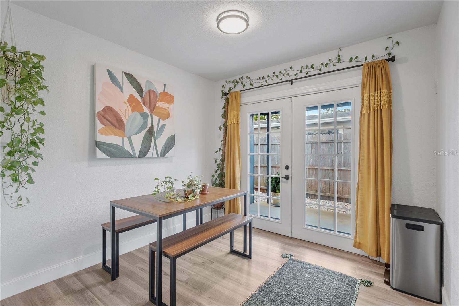 Image 7 of 39 For 6890 80th Avenue N