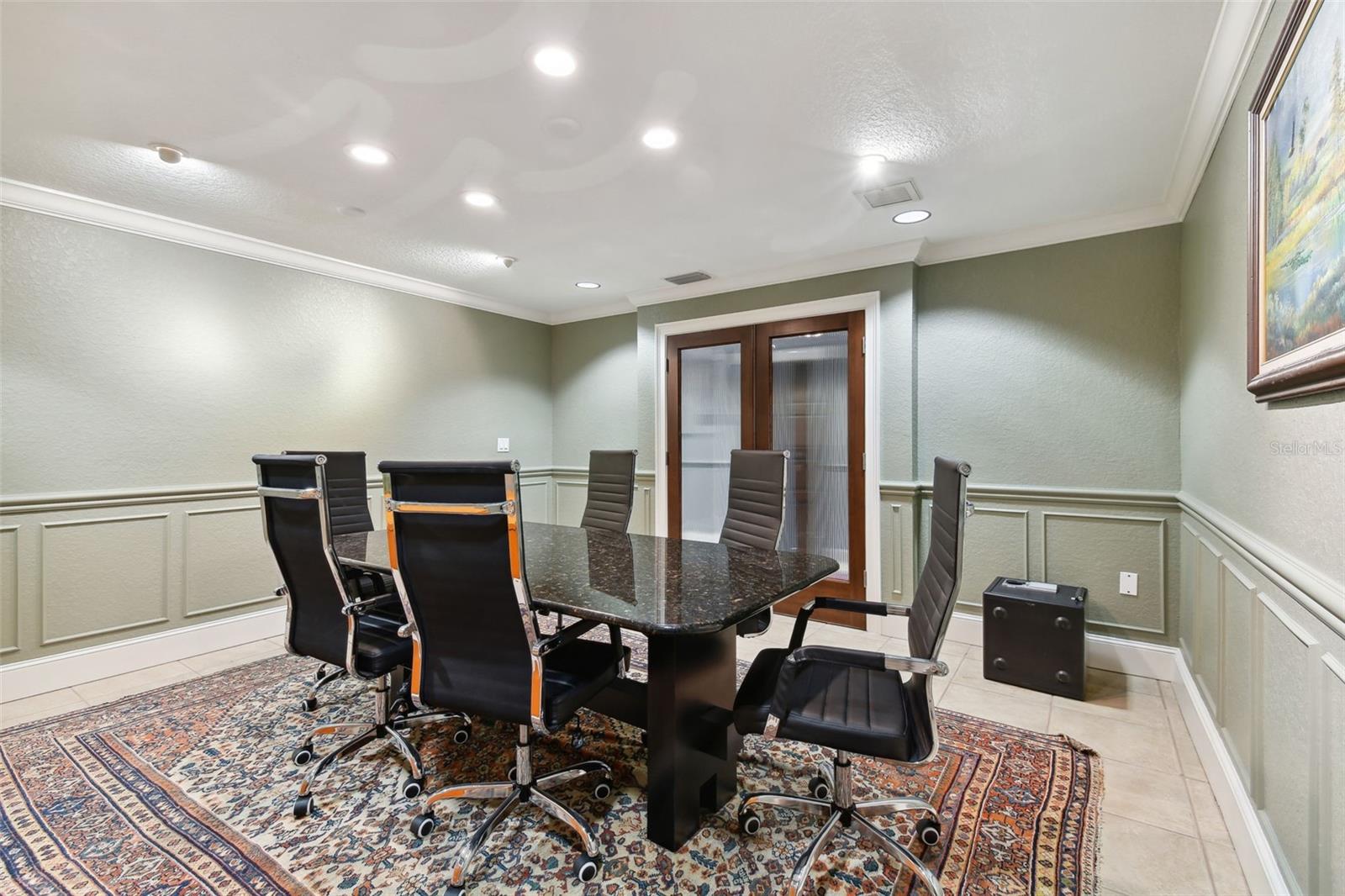 Image 34 of 39 For 1137 Bartow Road 205