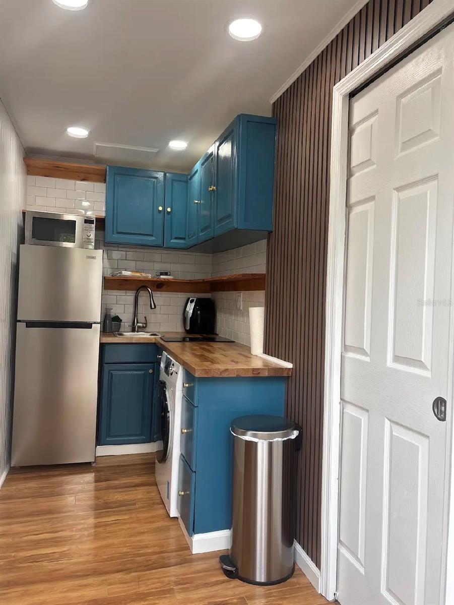 Image 3 of 16 For 7661 18th Way N 2