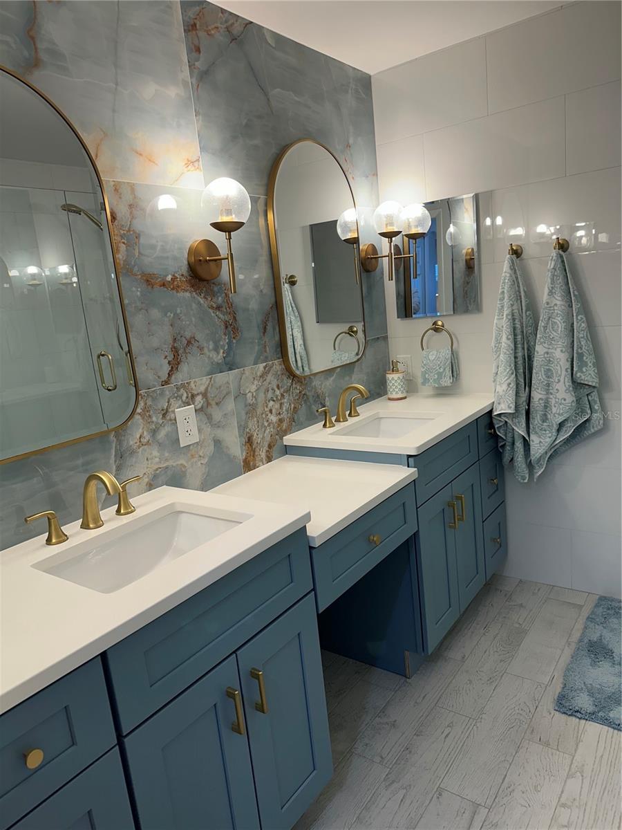 Image 33 of 34 For 19029 Us Highway 19 N 28b