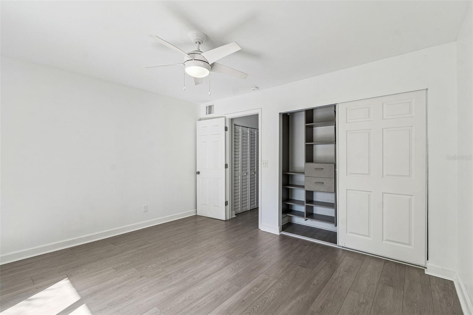 Image 22 of 38 For 3206 Azeele Street 120