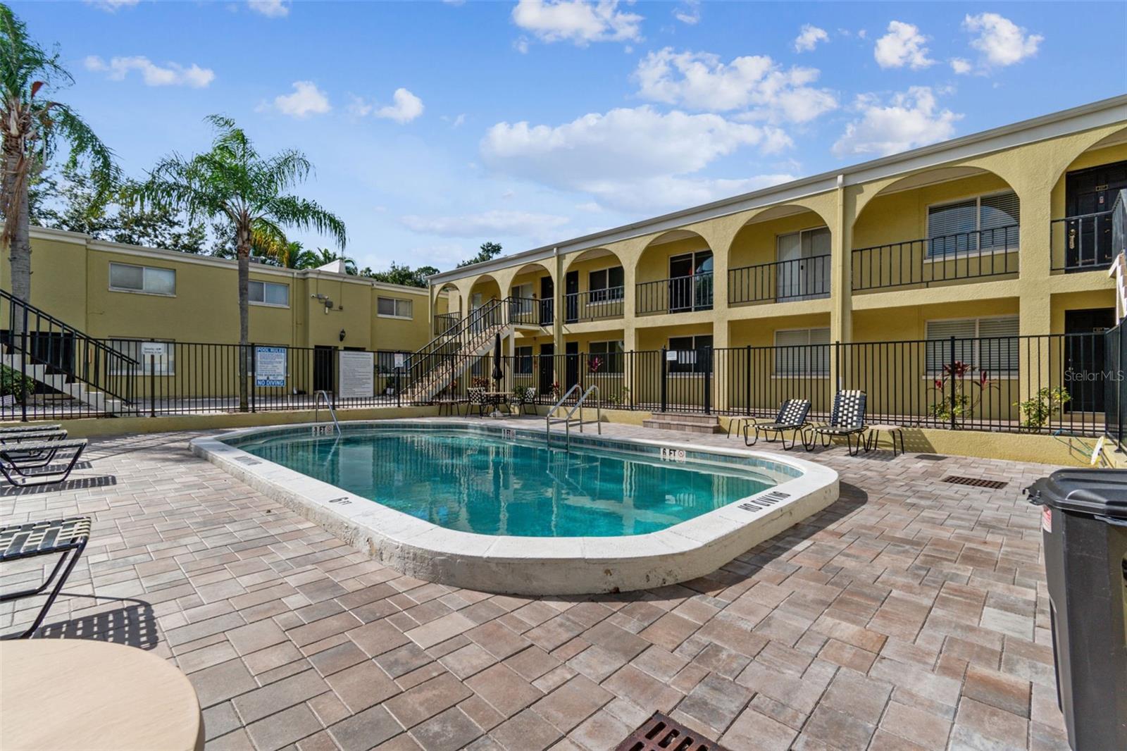 Image 29 of 38 For 3206 Azeele Street 120