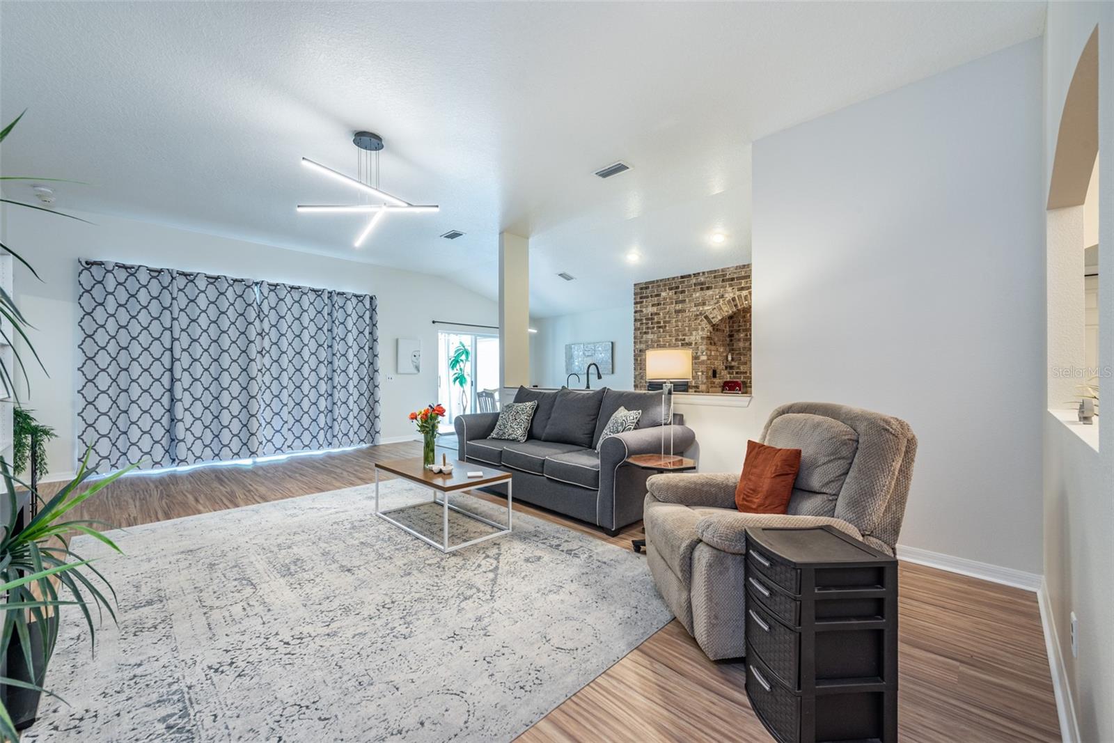 Image 6 of 59 For 6650 Thackston Drive