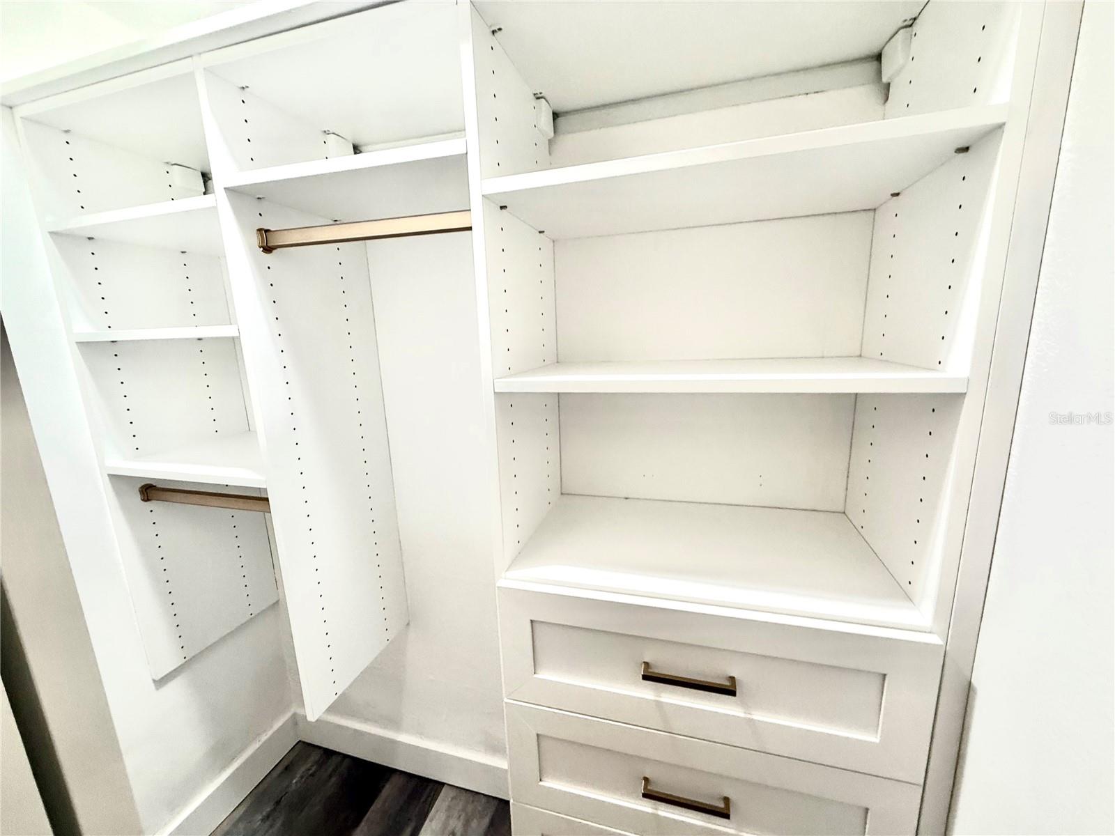 Image 15 of 17 For 1600 Gulf Boulevard 1112