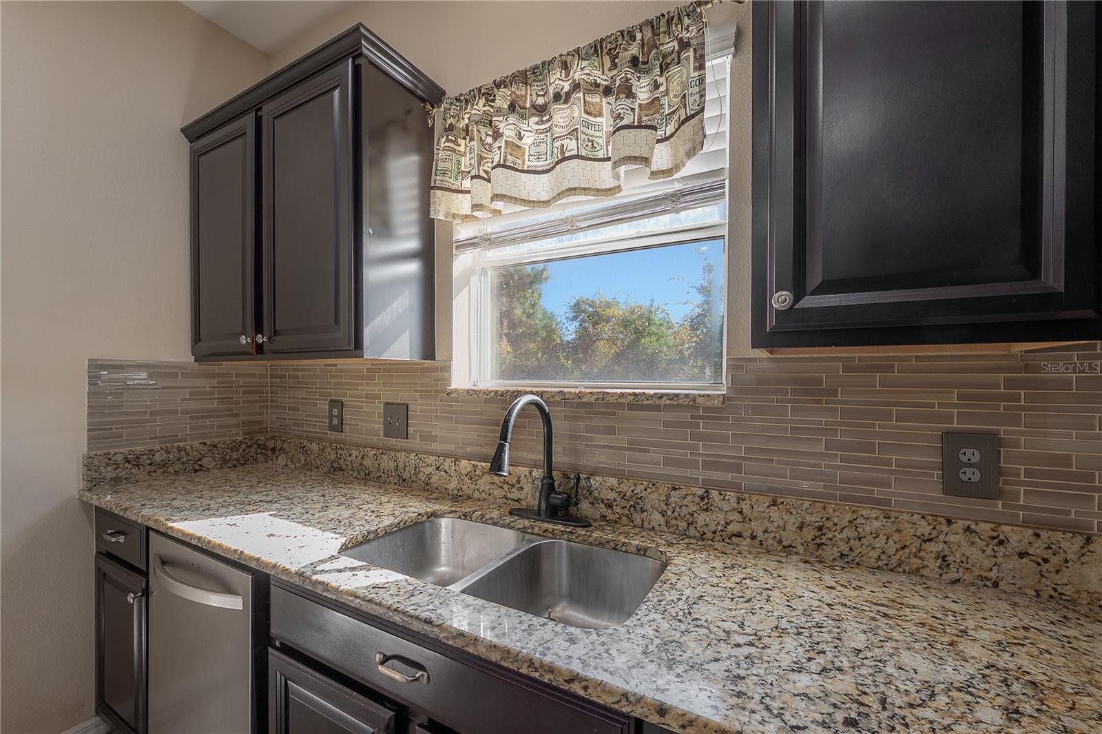 Image 12 of 40 For 12356 Cricklewood Drive