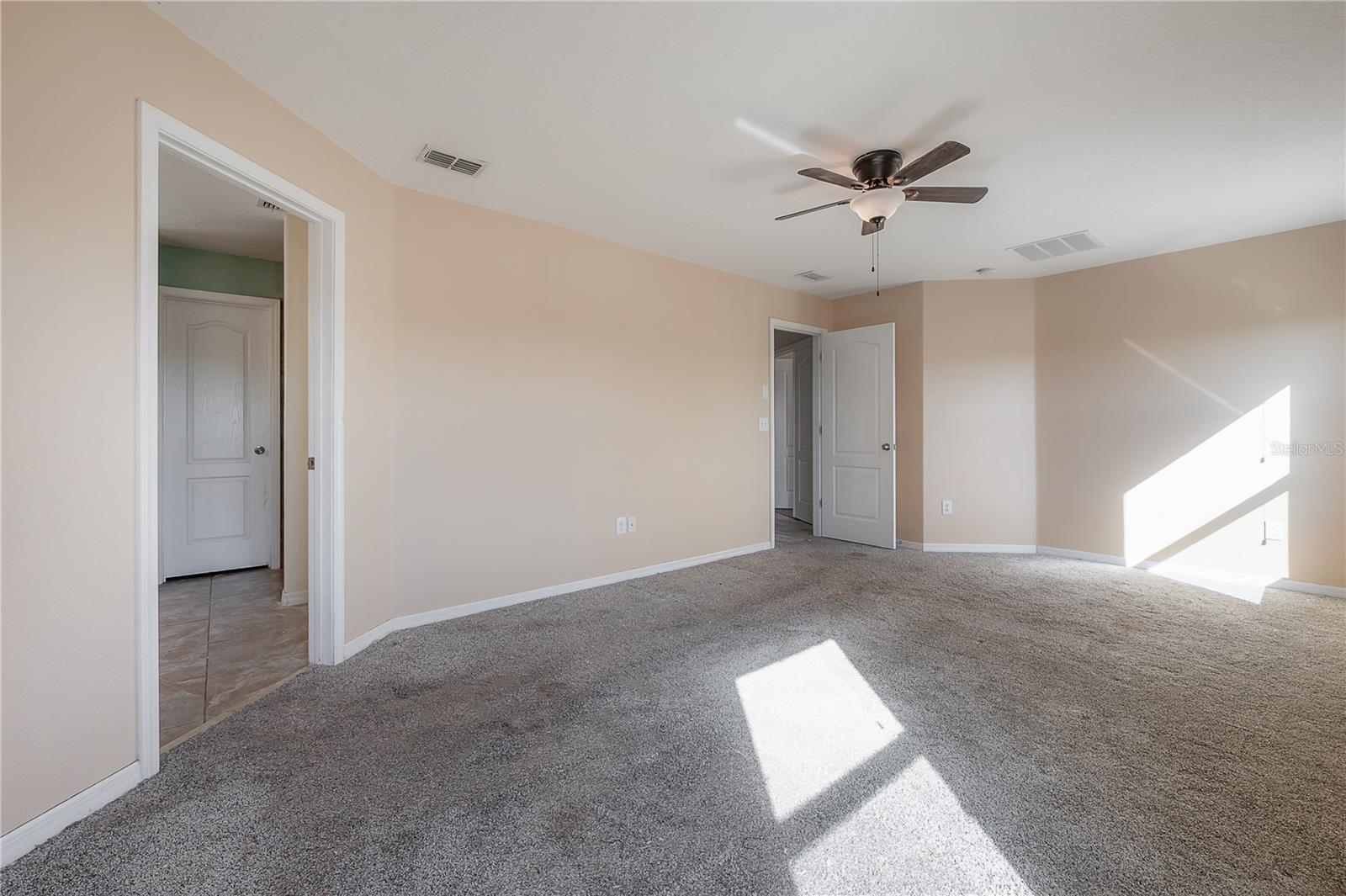 Image 21 of 40 For 12356 Cricklewood Drive