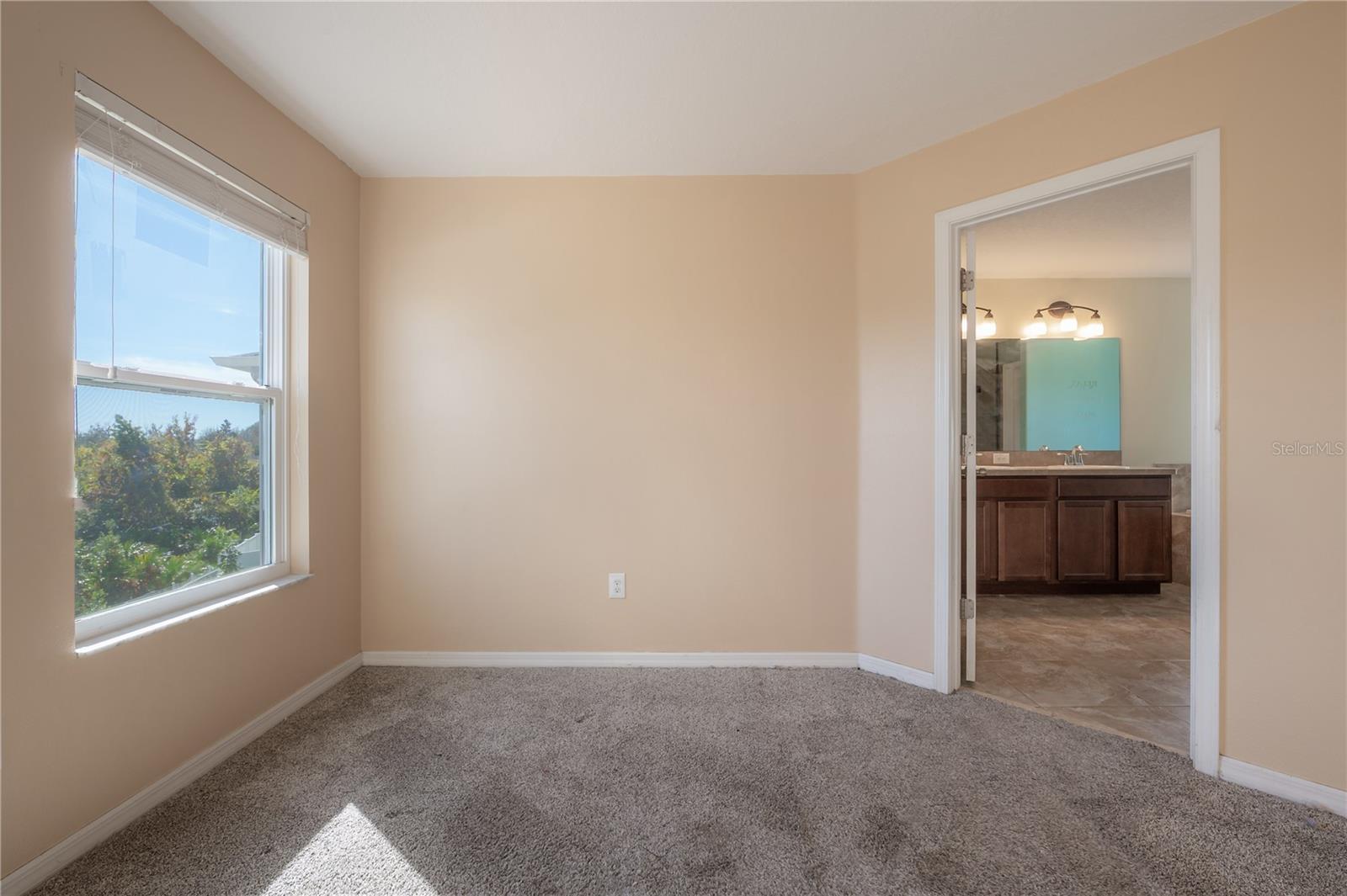 Image 22 of 40 For 12356 Cricklewood Drive