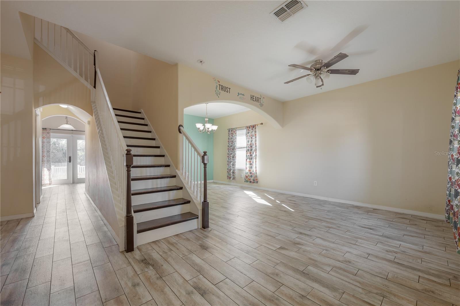 Image 5 of 40 For 12356 Cricklewood Drive