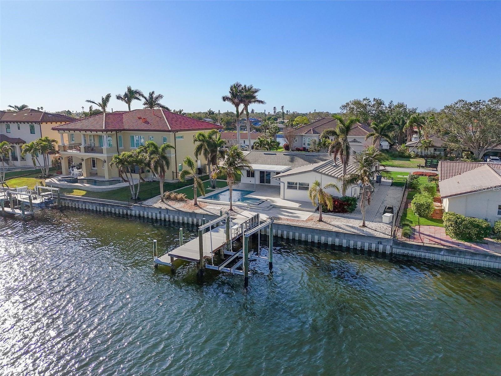 Listing photo id 41 for 1984 Kansas Avenue Ne