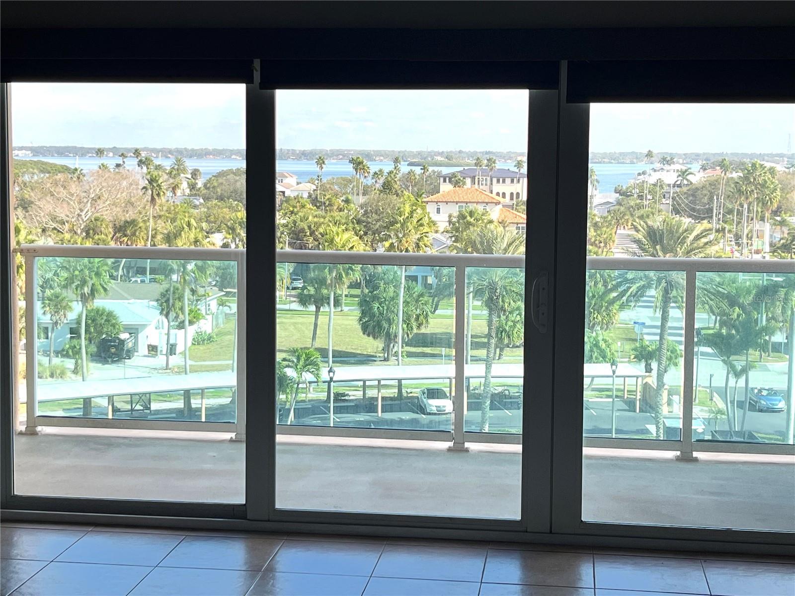 Image 16 of 63 For 880 Mandalay Avenue C512