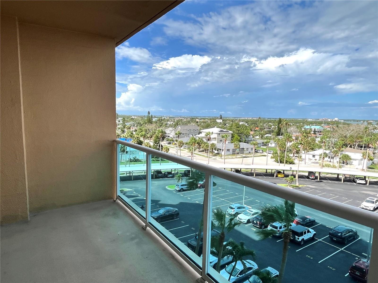 Image 17 of 63 For 880 Mandalay Avenue C512