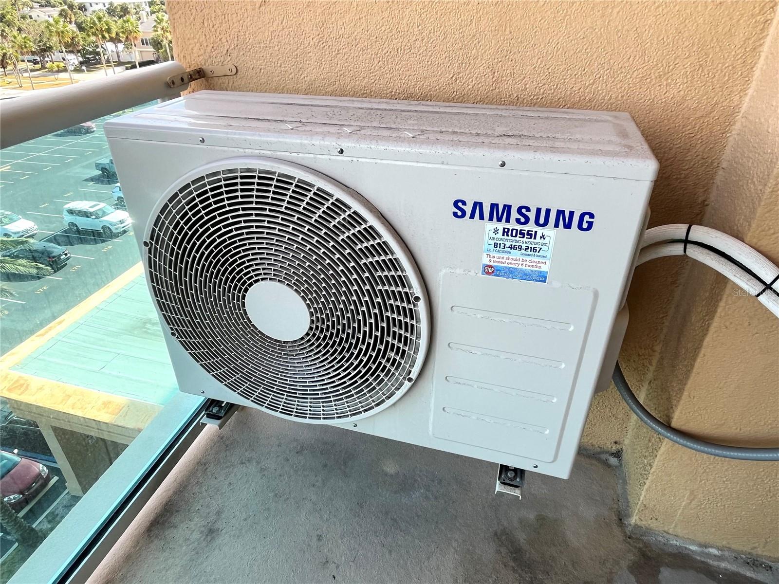 Image 22 of 63 For 880 Mandalay Avenue C512