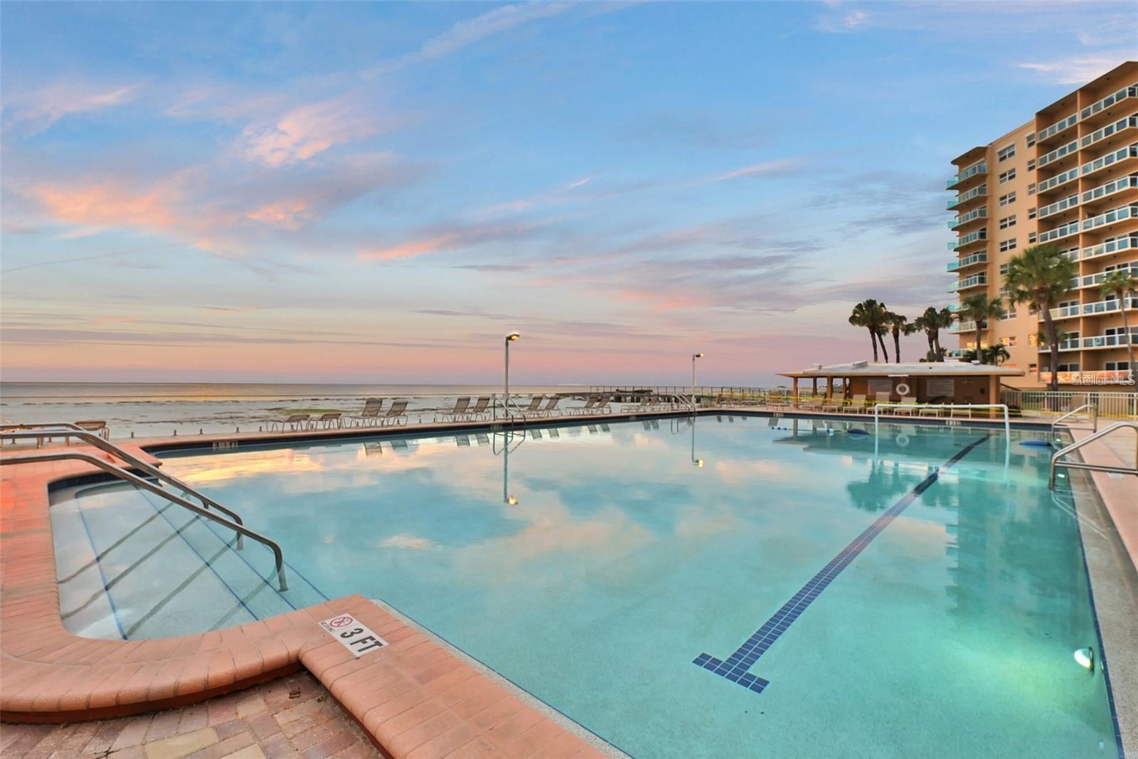 Image 32 of 63 For 880 Mandalay Avenue C512