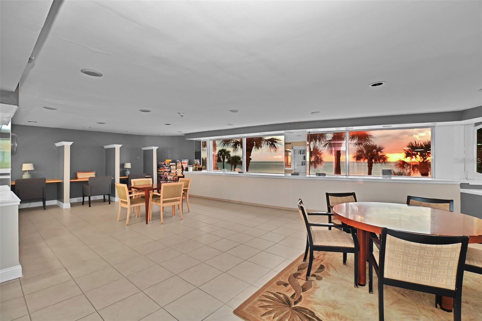 Image 44 of 63 For 880 Mandalay Avenue C512