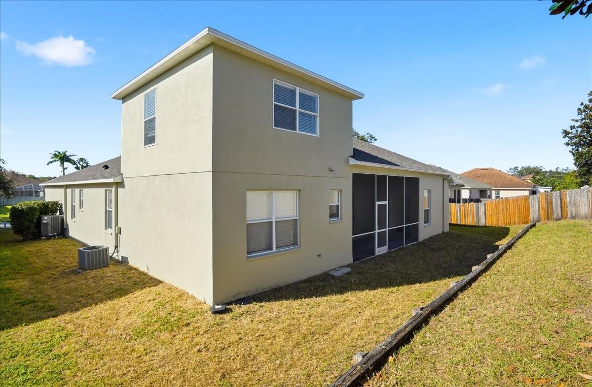 Image 28 of 33 For 9404 Laurel Ledge Drive