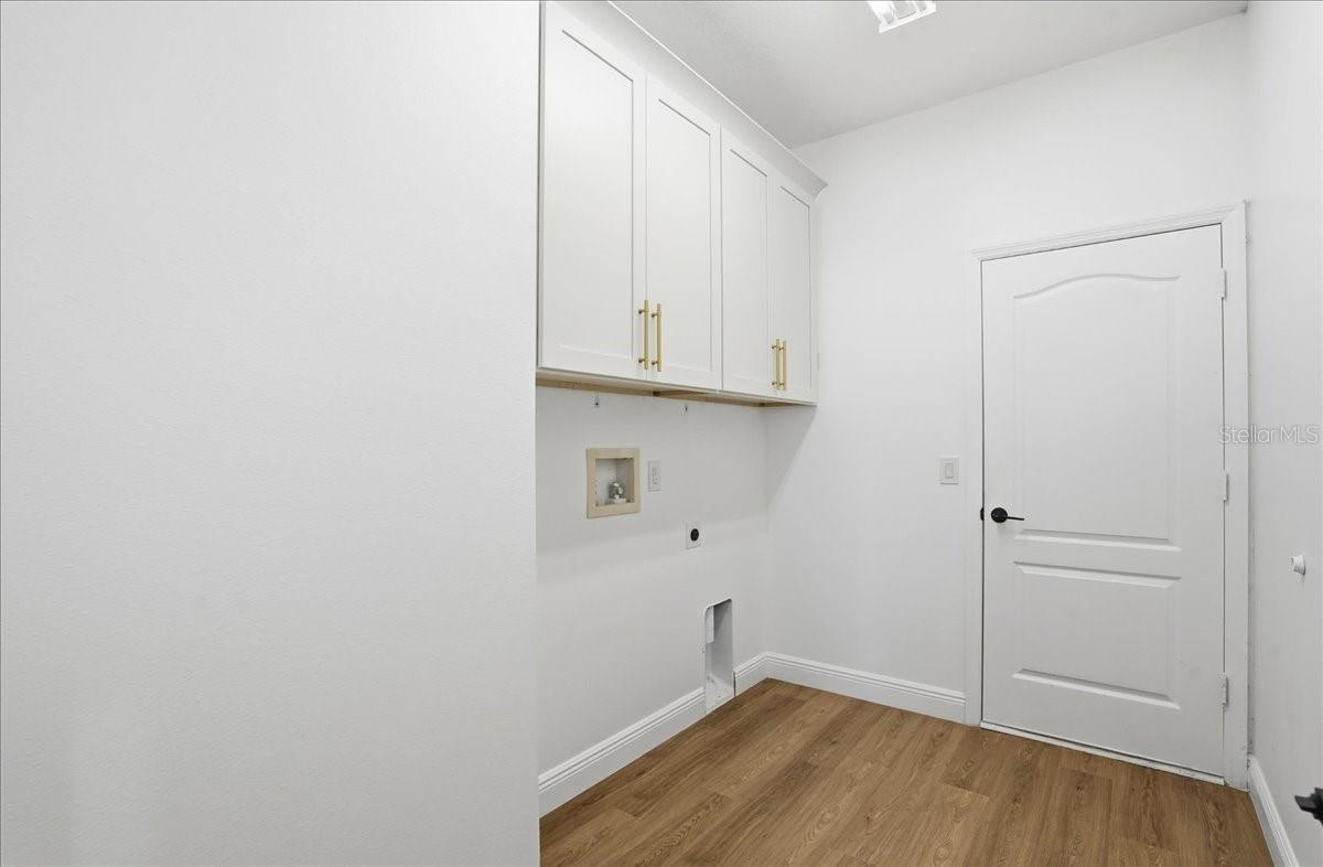 Image 33 of 33 For 9404 Laurel Ledge Drive