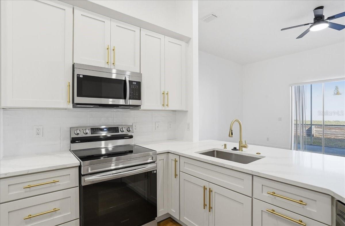 Image 9 of 33 For 9404 Laurel Ledge Drive