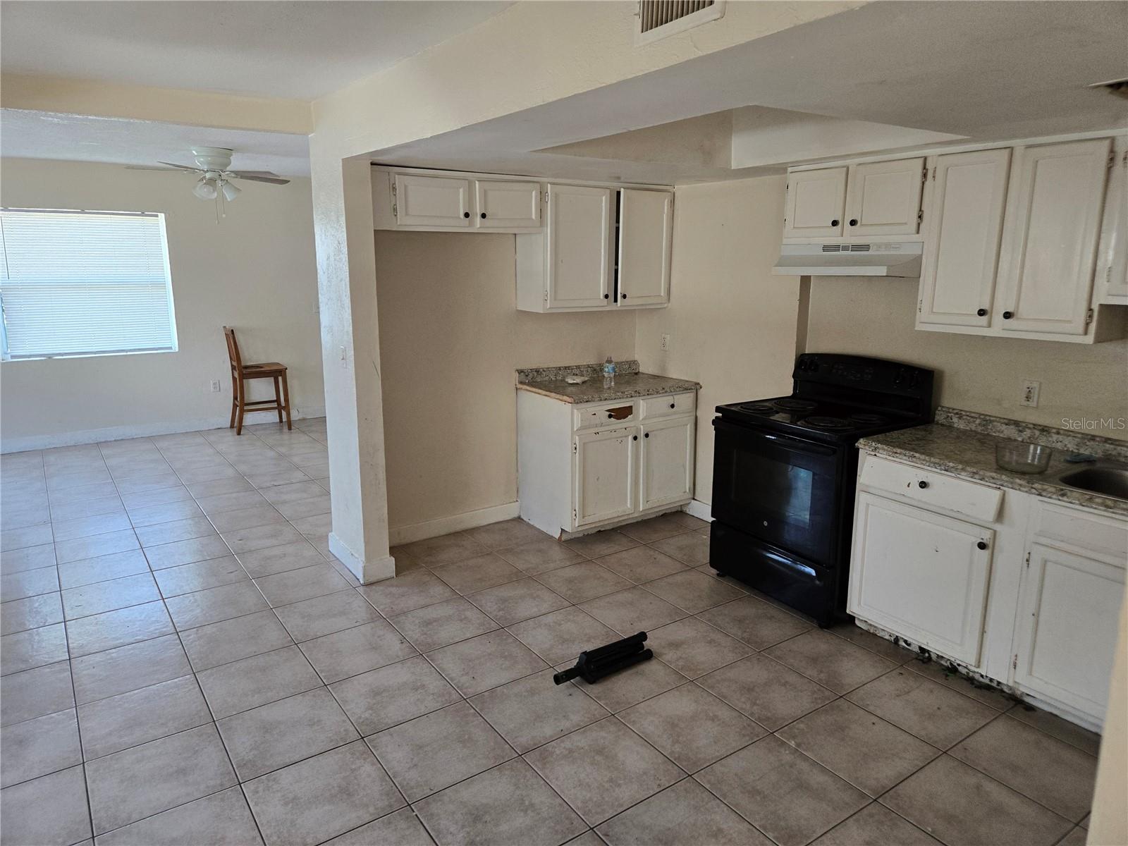 Image 4 of 13 For 2421 11th Street S