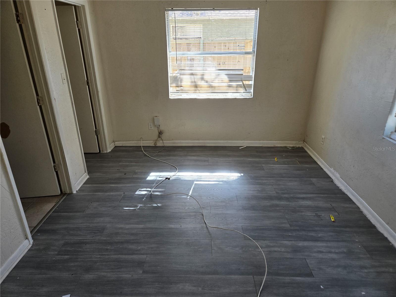 Image 6 of 13 For 2421 11th Street S