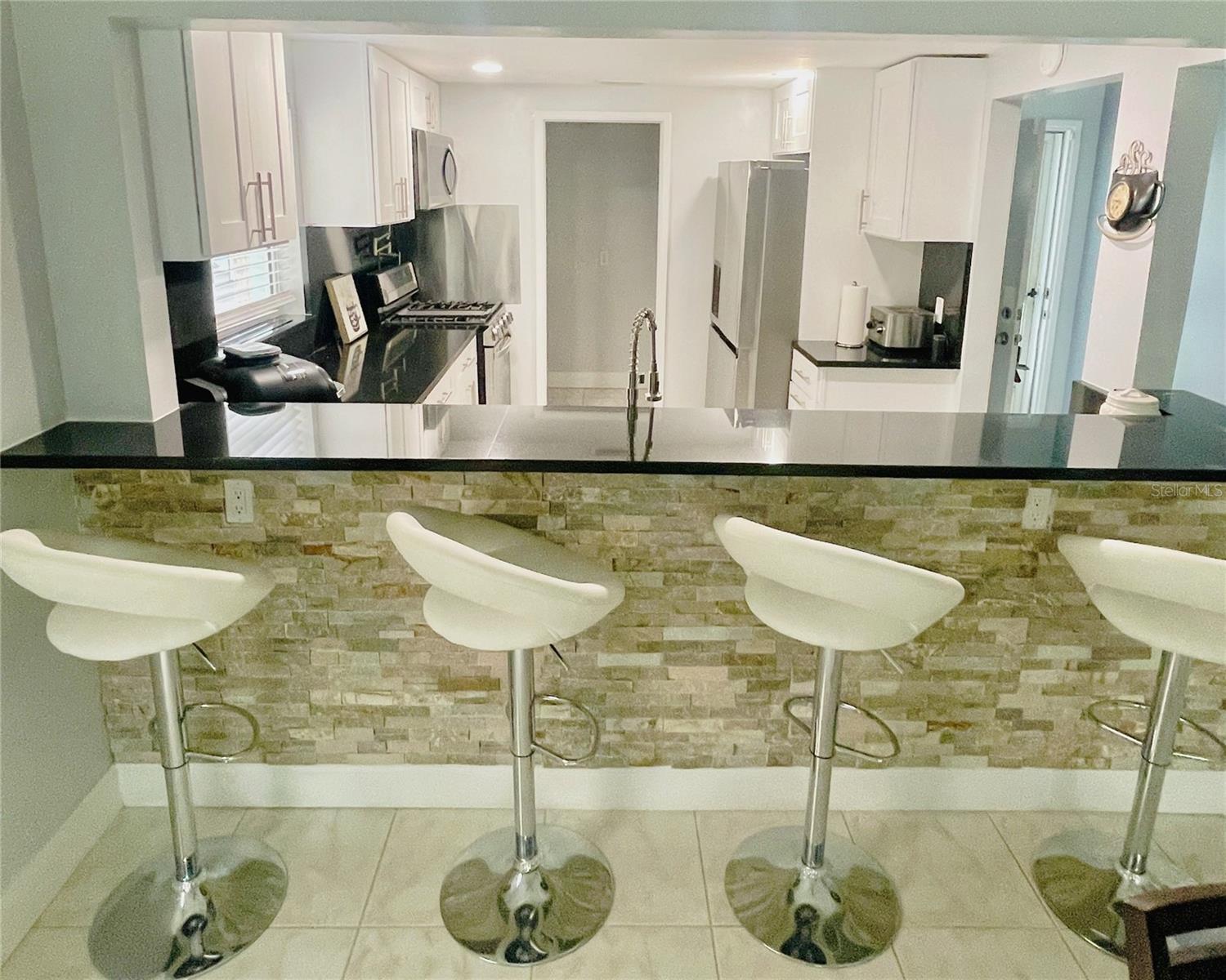 Image 15 of 43 For 1819 Shore Drive S 318