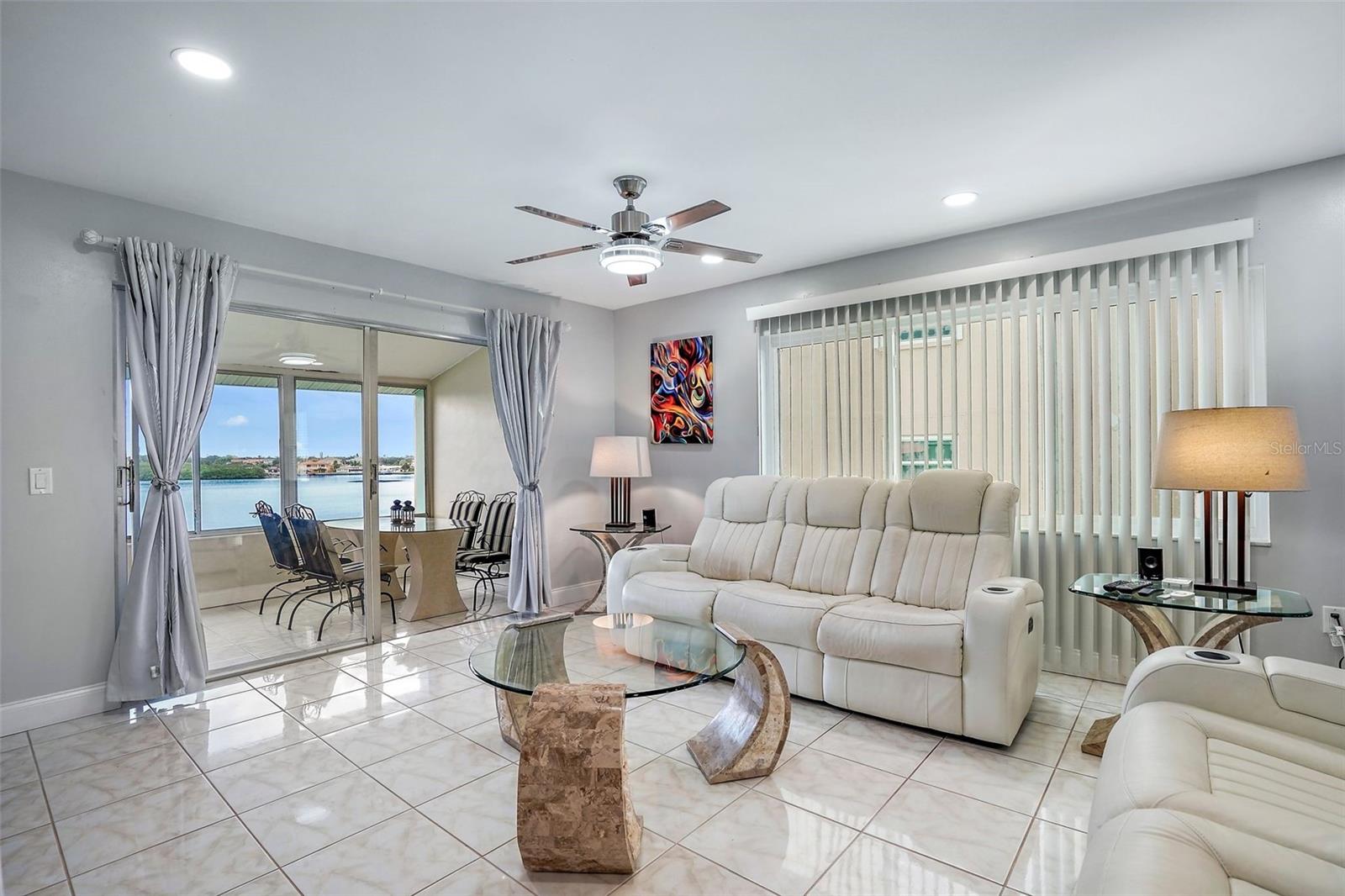 Image 16 of 43 For 1819 Shore Drive S 318