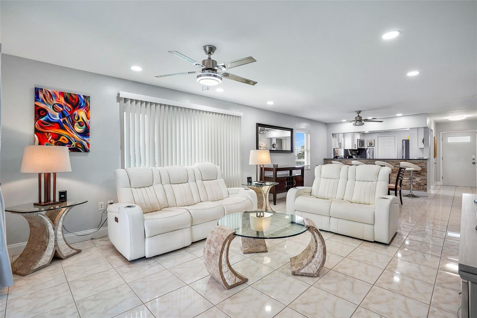 Image 17 of 43 For 1819 Shore Drive S 318