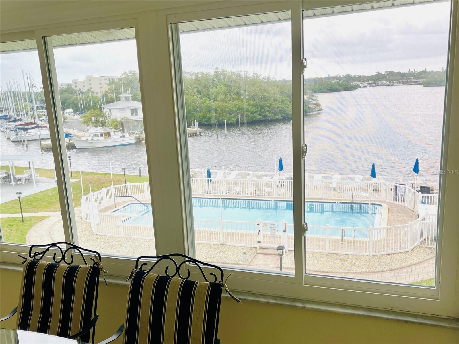 Image 22 of 43 For 1819 Shore Drive S 318