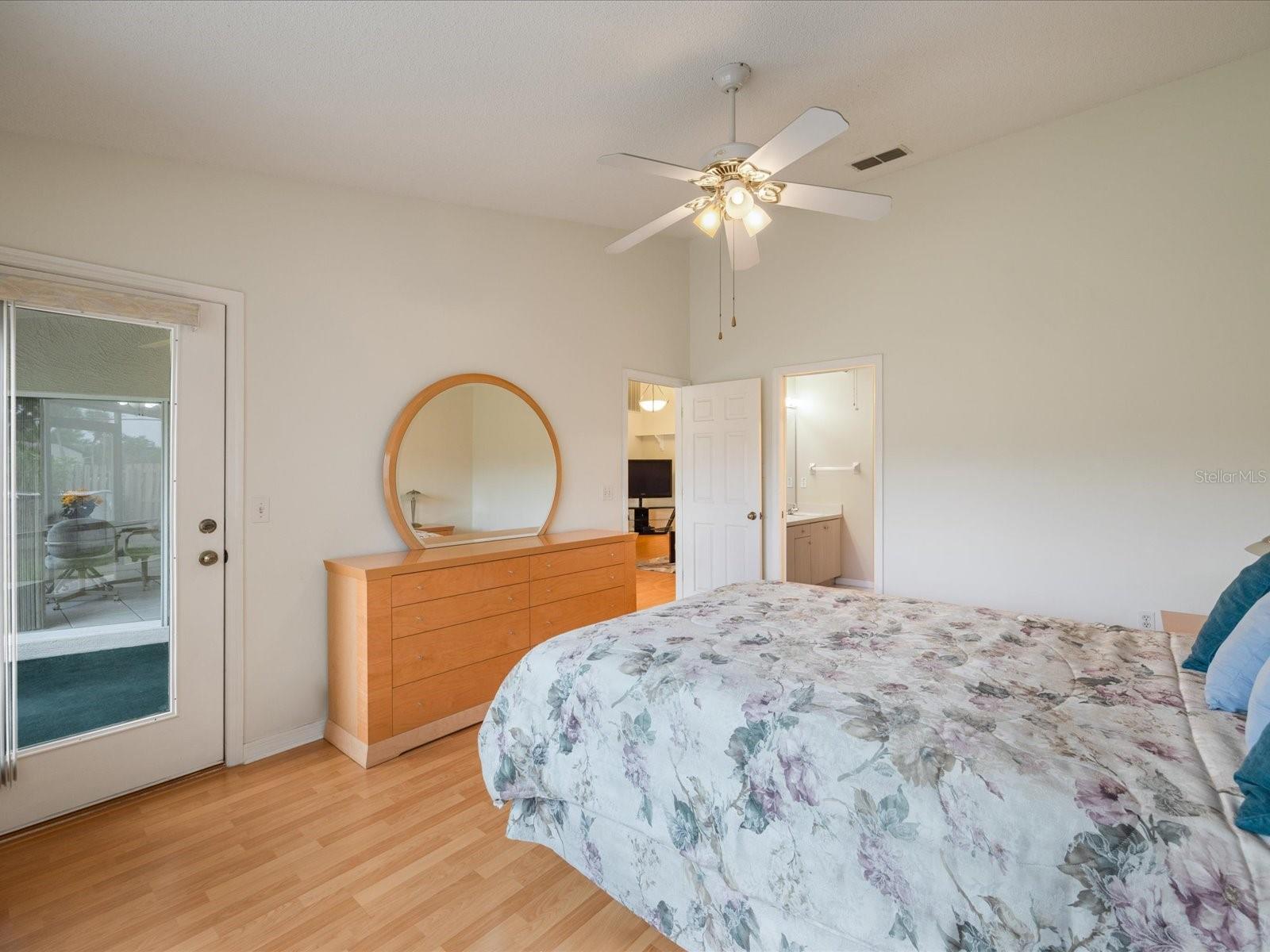 Image 18 of 47 For 3014 Pepperwood Lane W