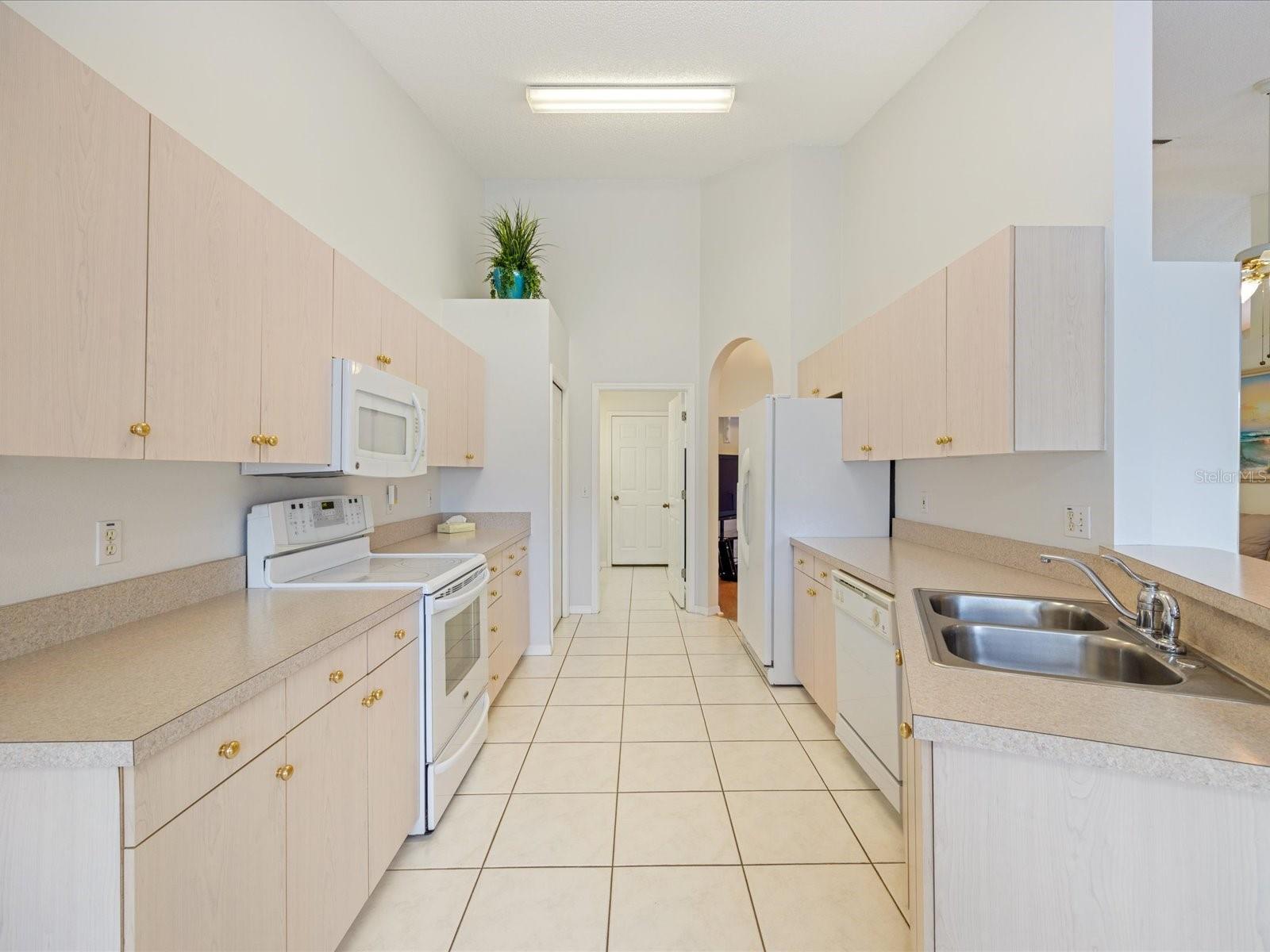 Image 28 of 47 For 3014 Pepperwood Lane W