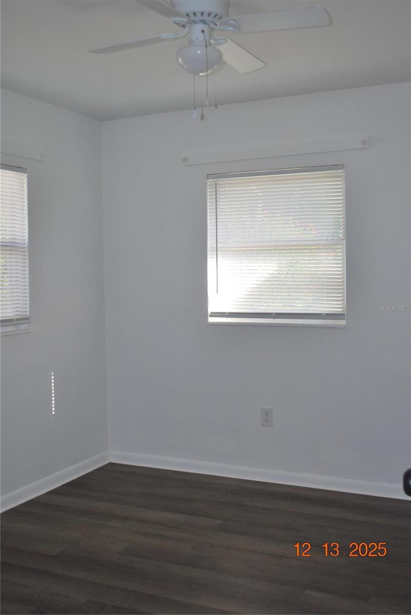 Image 2 of 12 For 902 25th Street Nw