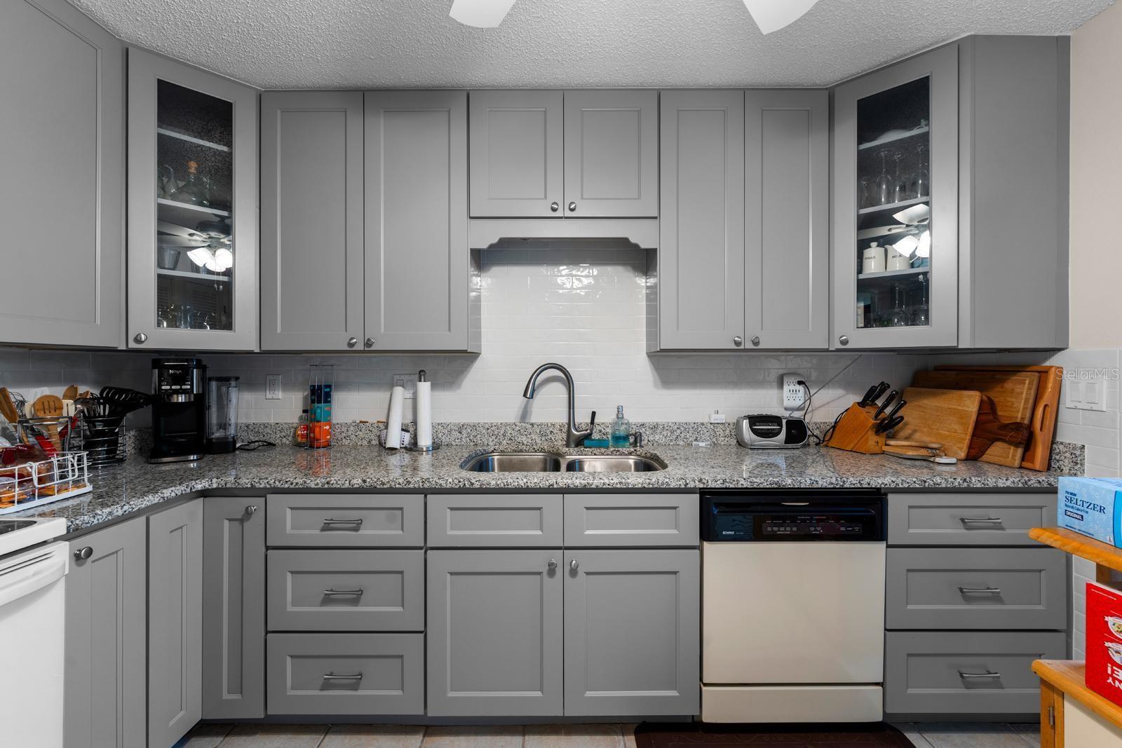 Image 10 of 29 For 13006 Wedgewood Way B