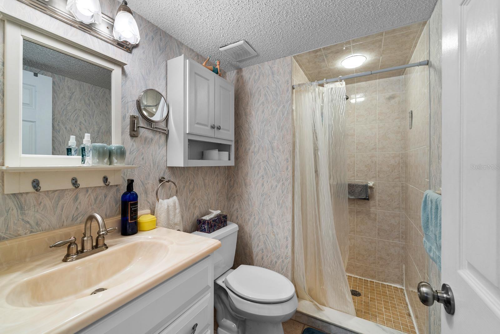 Image 19 of 29 For 13006 Wedgewood Way B