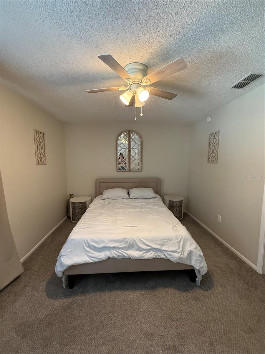 Image 15 of 23 For 10053 Lake Oak Circle