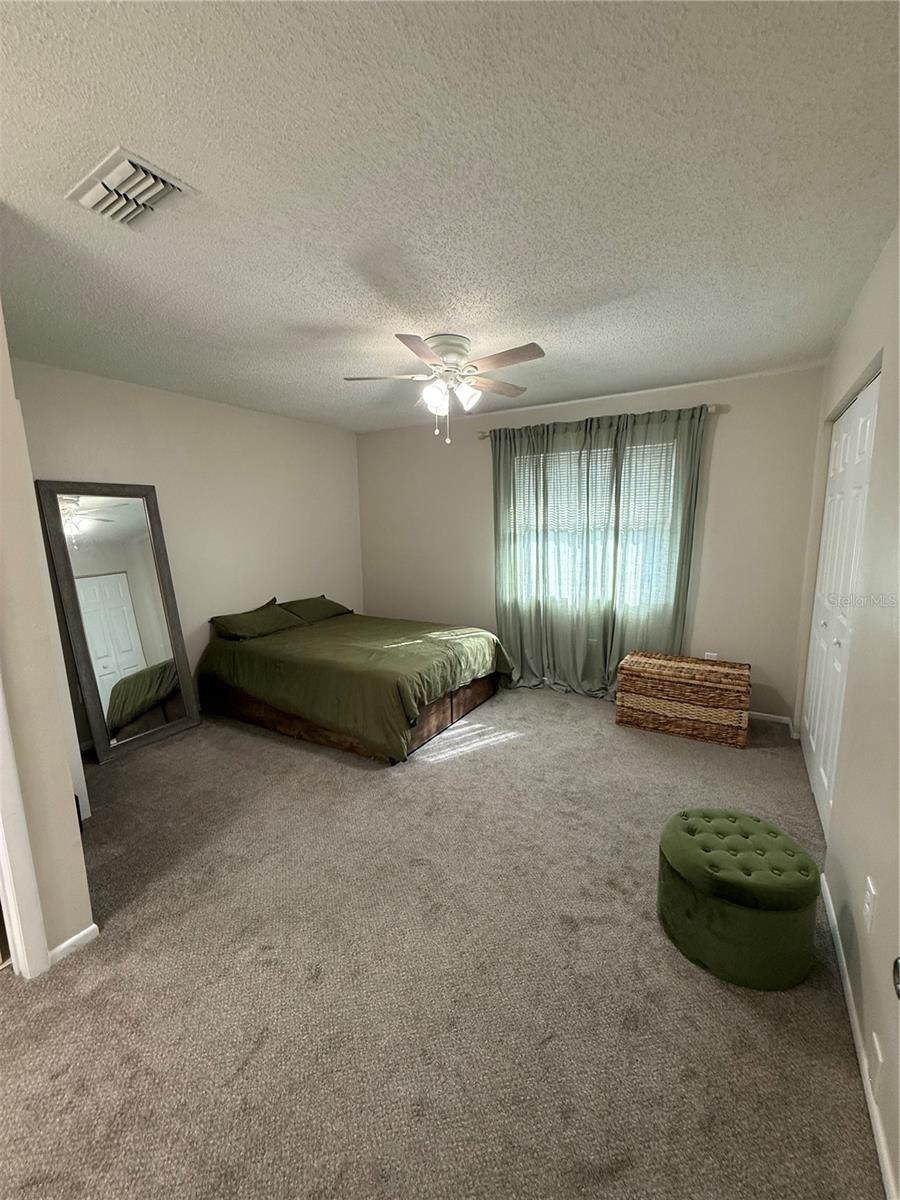 Image 19 of 23 For 10053 Lake Oak Circle