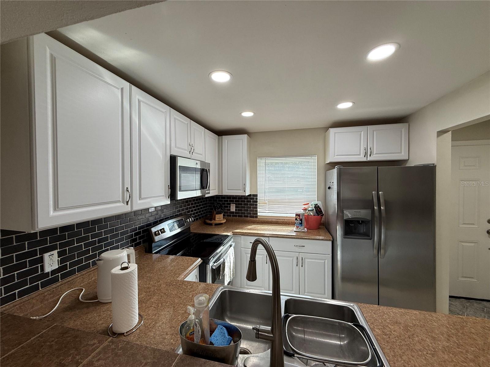 Image 5 of 23 For 10053 Lake Oak Circle